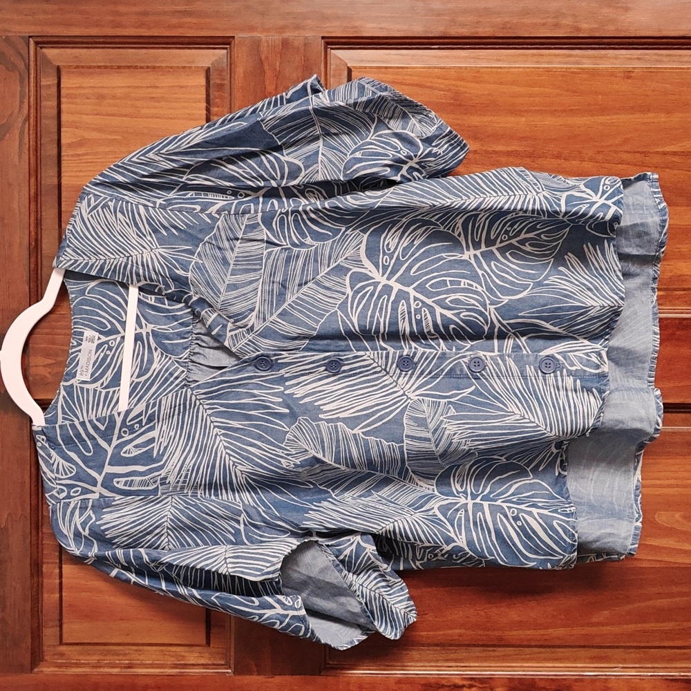 89th & Madison blue leaf print blouse shirt top button down v-neck M